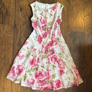 Sandra Darren Pink floral dress size 6 (F23)
